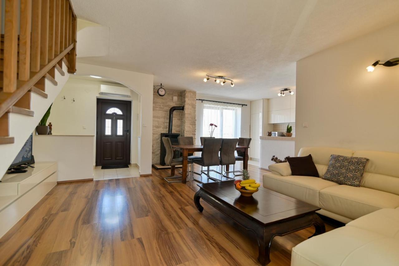 Apartman Ciciliani Трогир Экстерьер фото