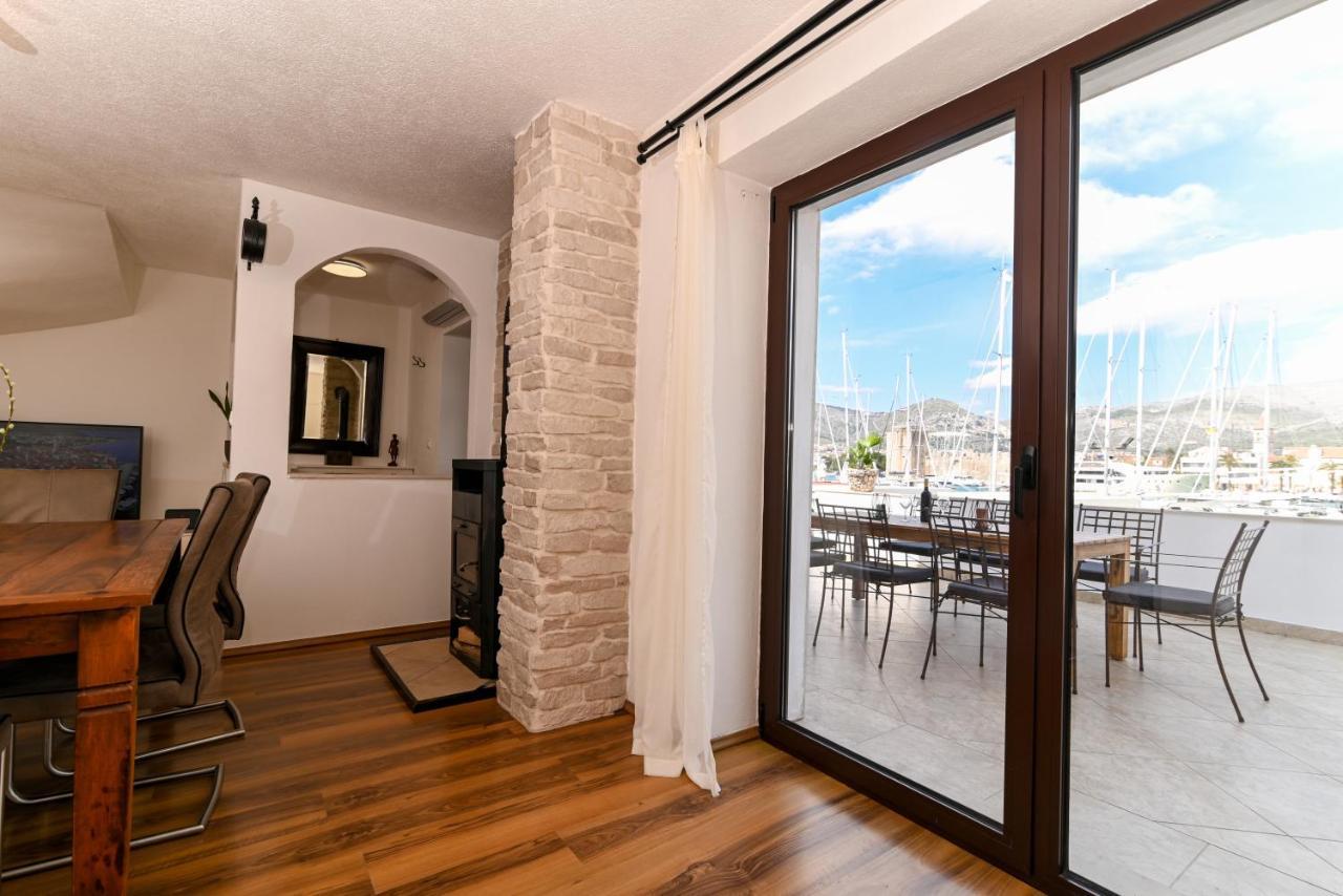 Apartman Ciciliani Трогир Экстерьер фото