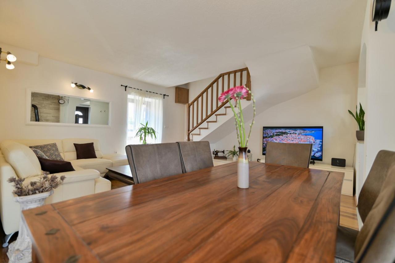 Apartman Ciciliani Трогир Экстерьер фото