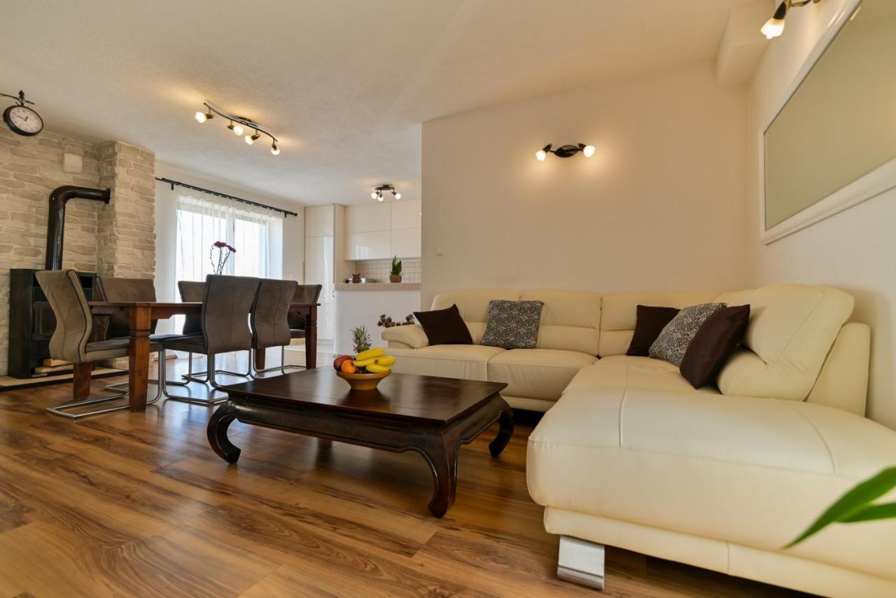 Apartman Ciciliani Трогир Экстерьер фото