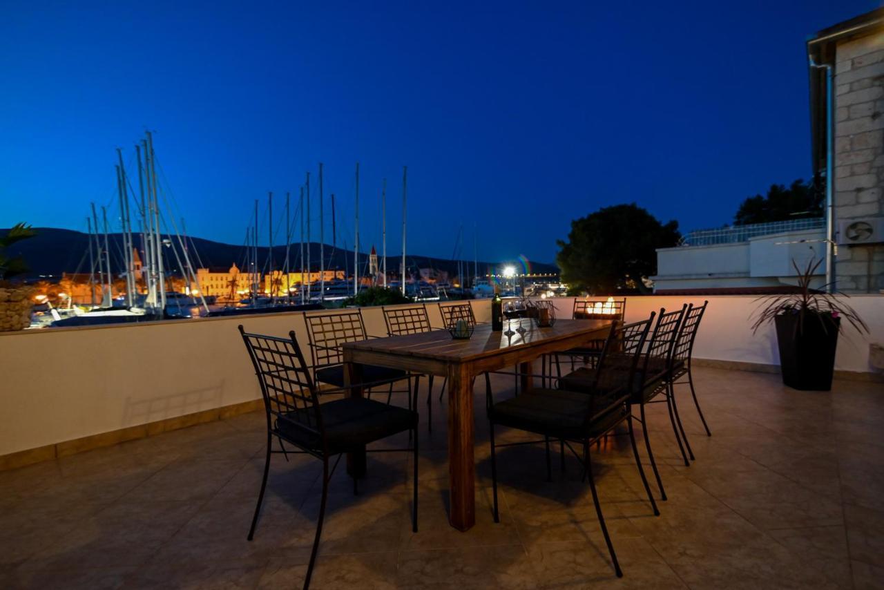 Apartman Ciciliani Трогир Экстерьер фото