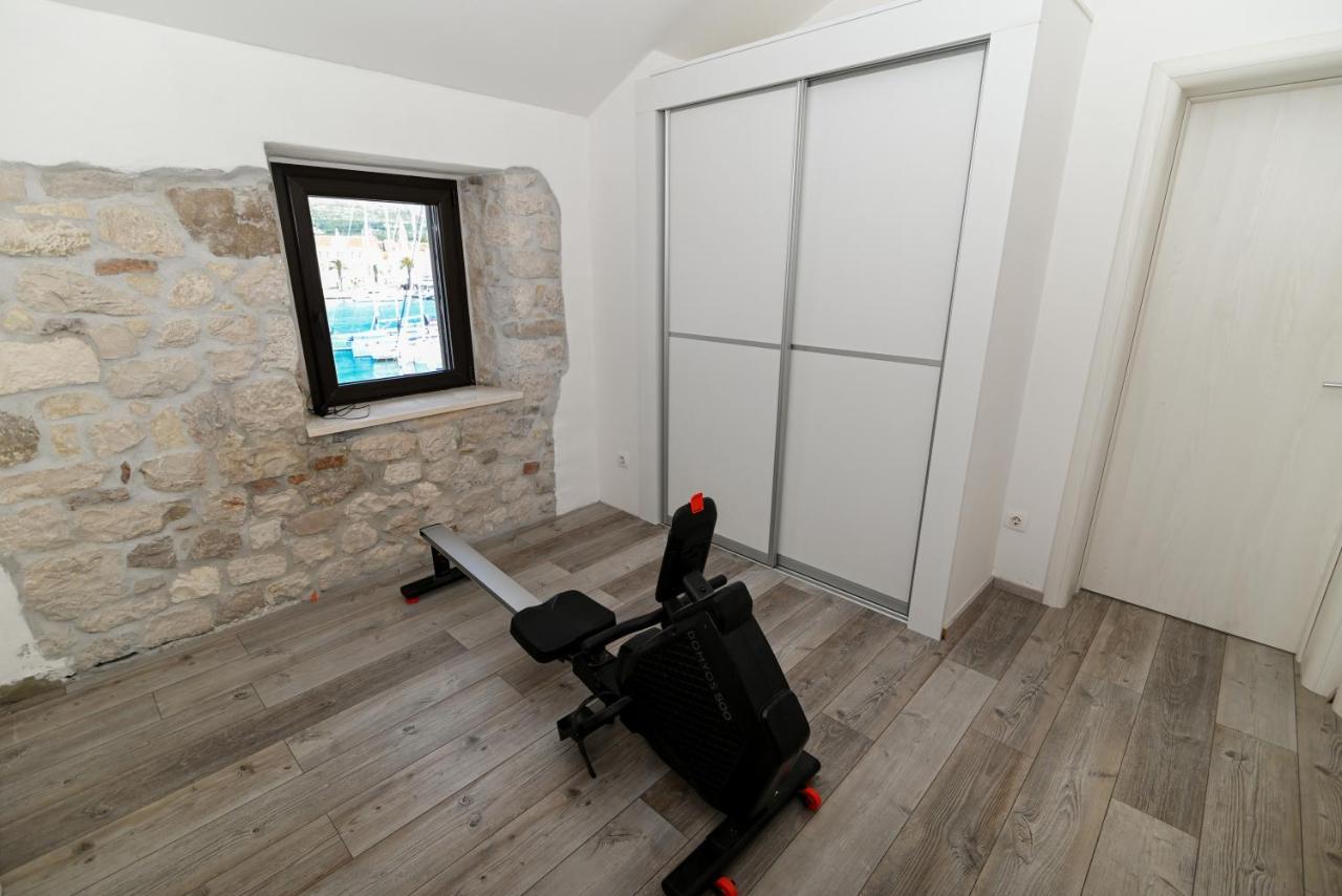 Apartman Ciciliani Трогир Экстерьер фото