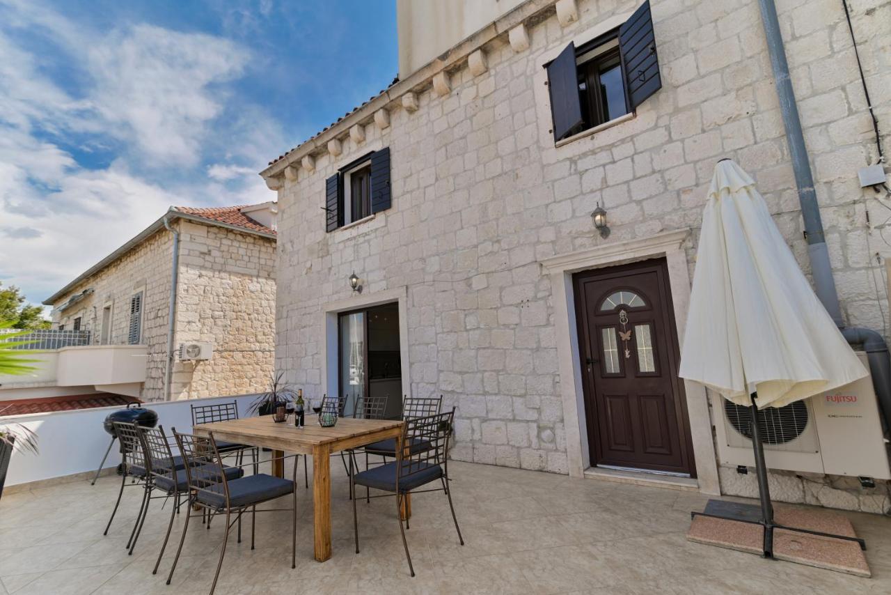 Apartman Ciciliani Трогир Экстерьер фото